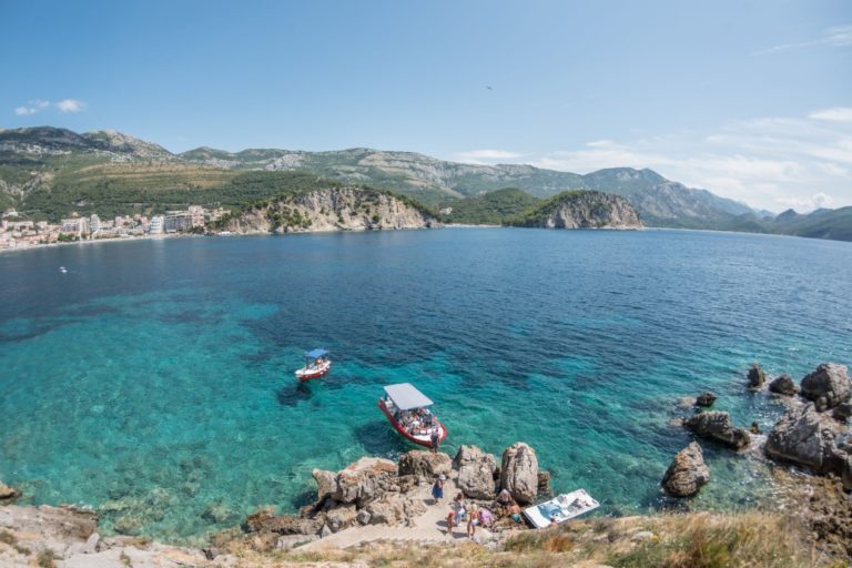 Travel-montenegro-adventure