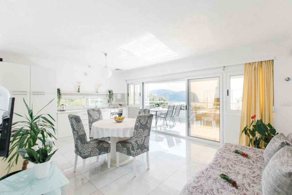 1.Apartment-2-lounge-Mahakala-center