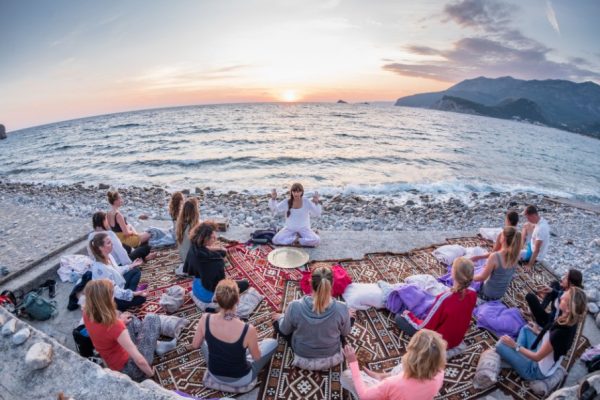 Yoga-beach-sunset