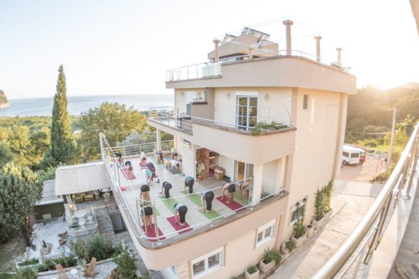 yoga-outdoors-experience